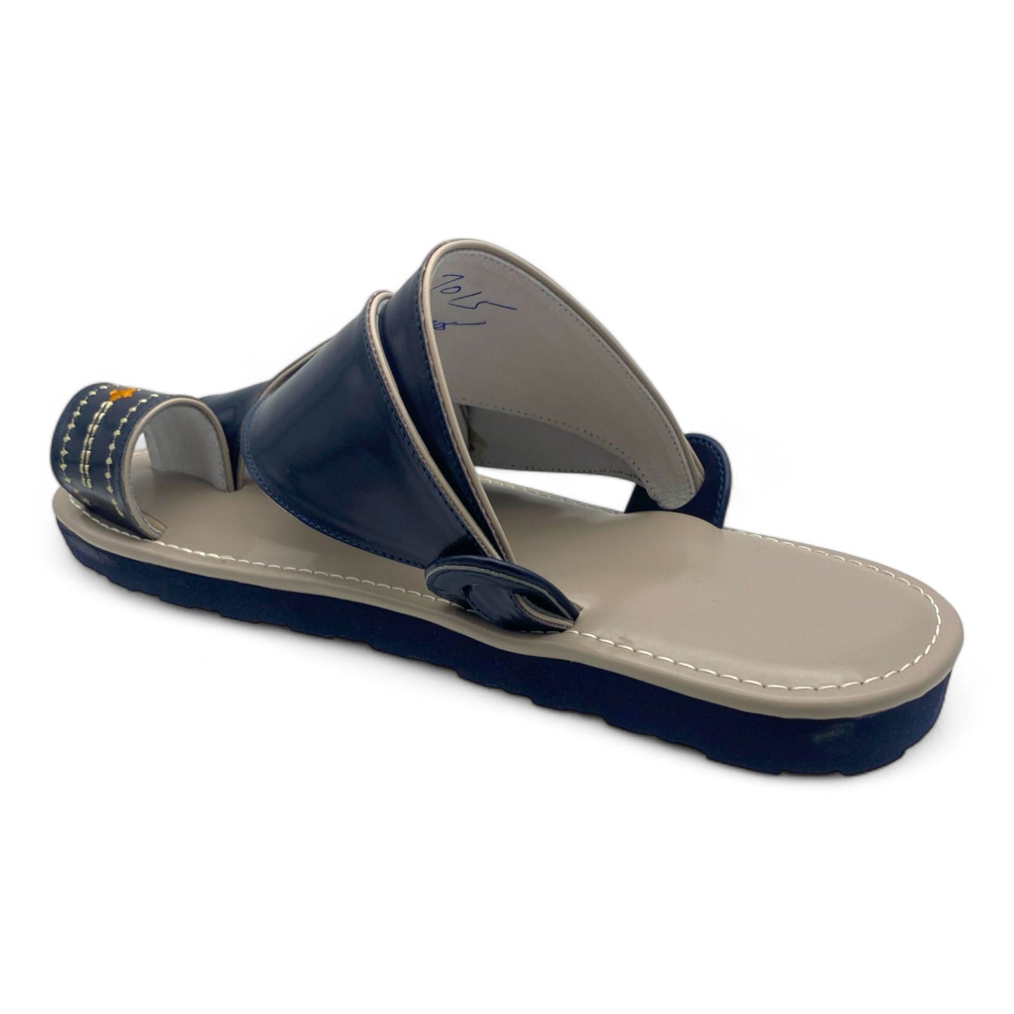 Al Fanoos Comfortable Slippers – Perfect for Indoor & Outdoor Wear l 7015