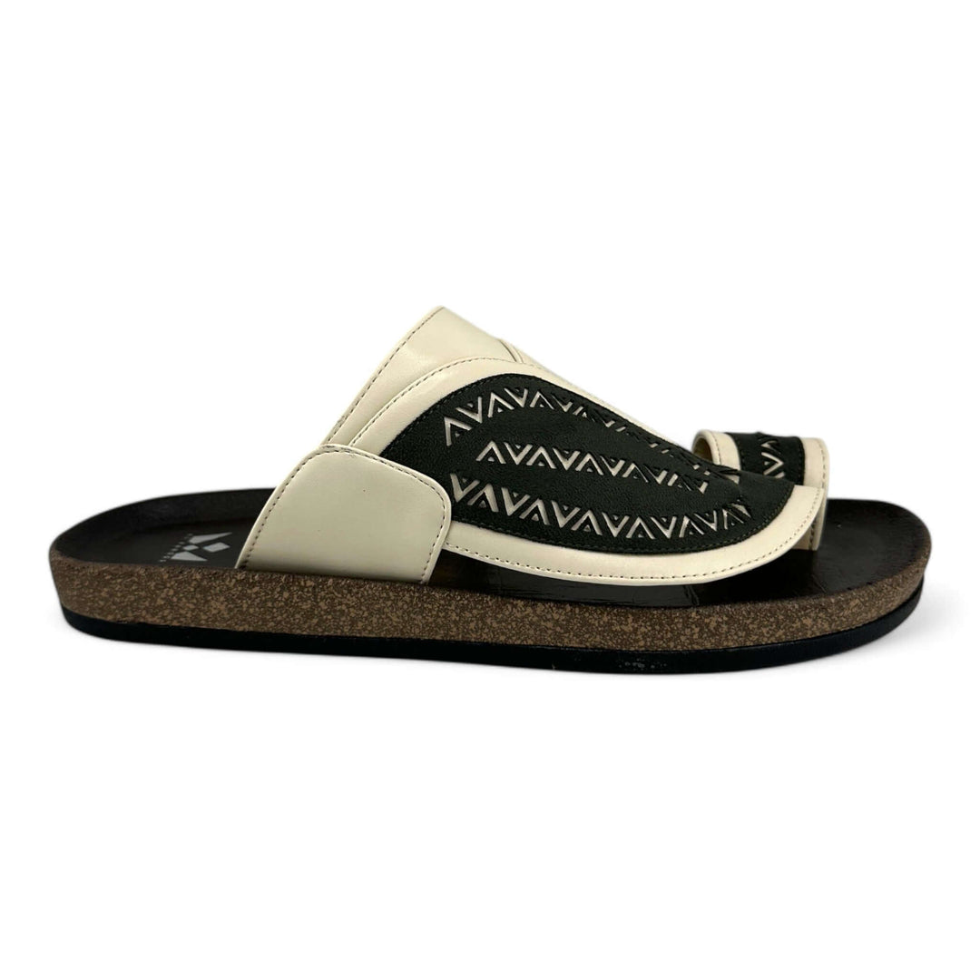 Al Fanoos: Traditional Premium Arabic Sandals l MK-KU04