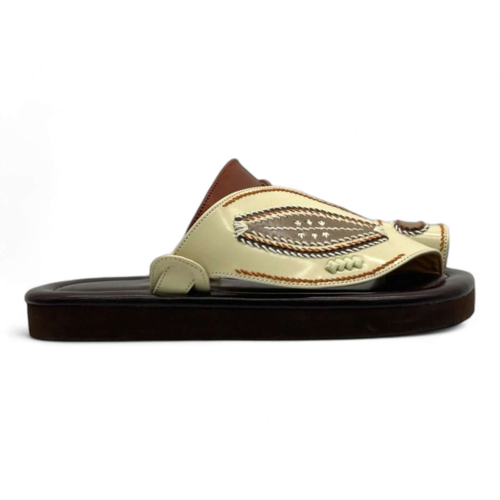 Private Collection: Luxurious Arabic Slippers Made in Saudi Arabia for an Elegant Lifestyle - The Light Step