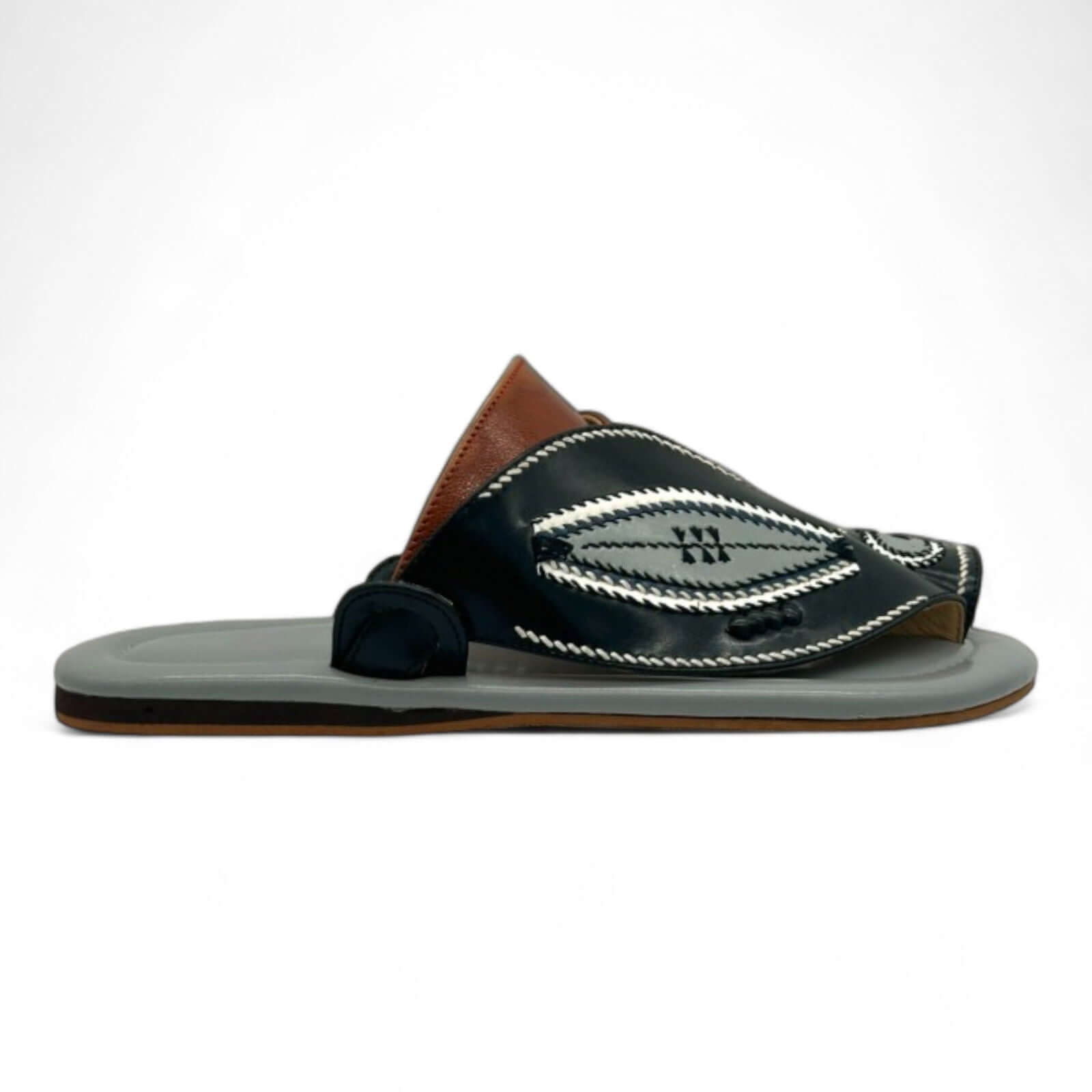 Private Collection: Luxurious Arabic Slippers Made in Saudi Arabia for an Elegant Lifestyle - The Light Step
