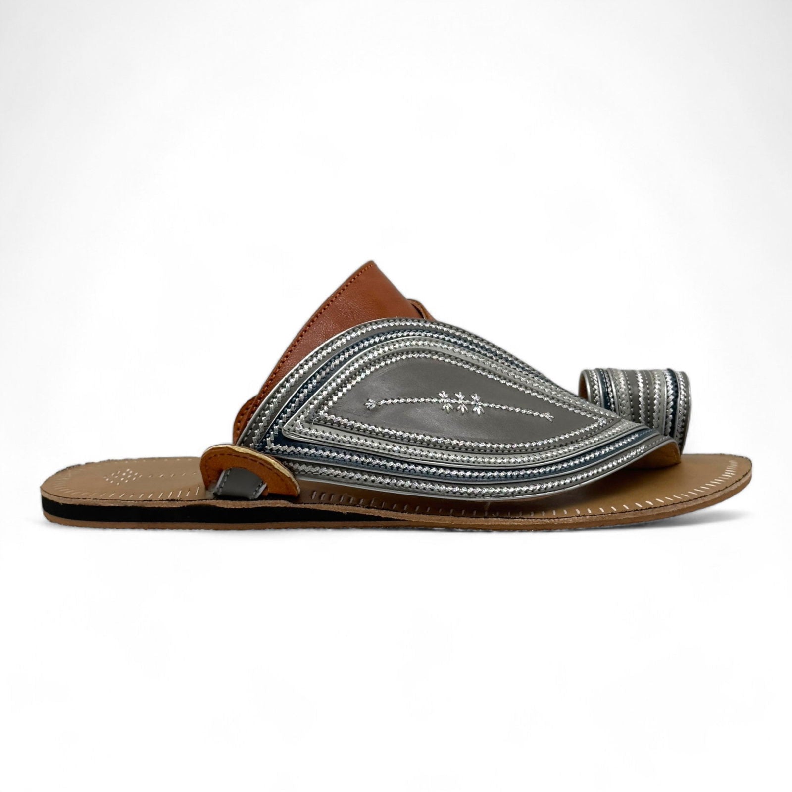Private Collection: Luxurious Arabic Slippers for an Elegant Lifestyle - The Light Step