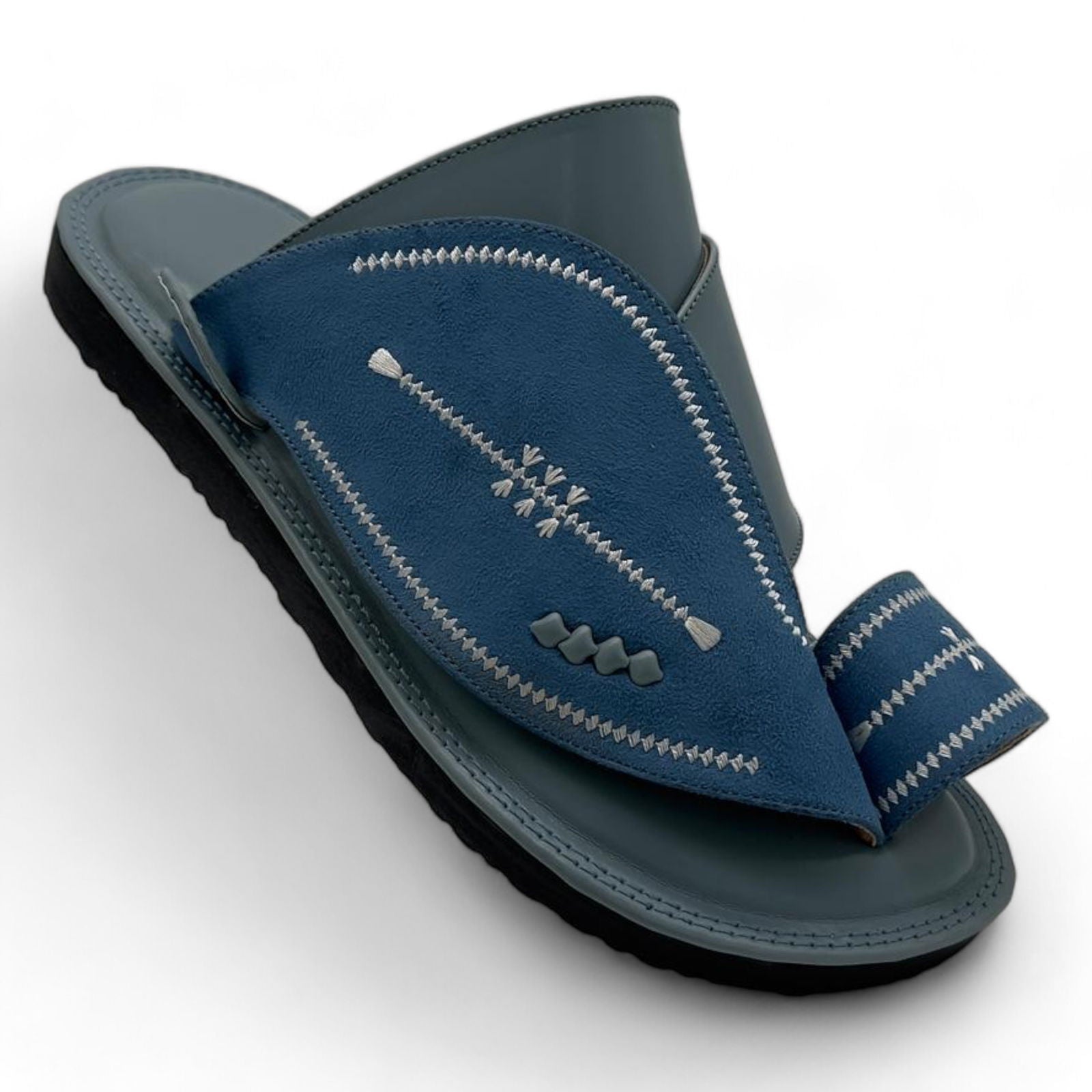 Private Collection: Luxurious Arabic Slippers for an Elegant Lifestyle - The Light Step