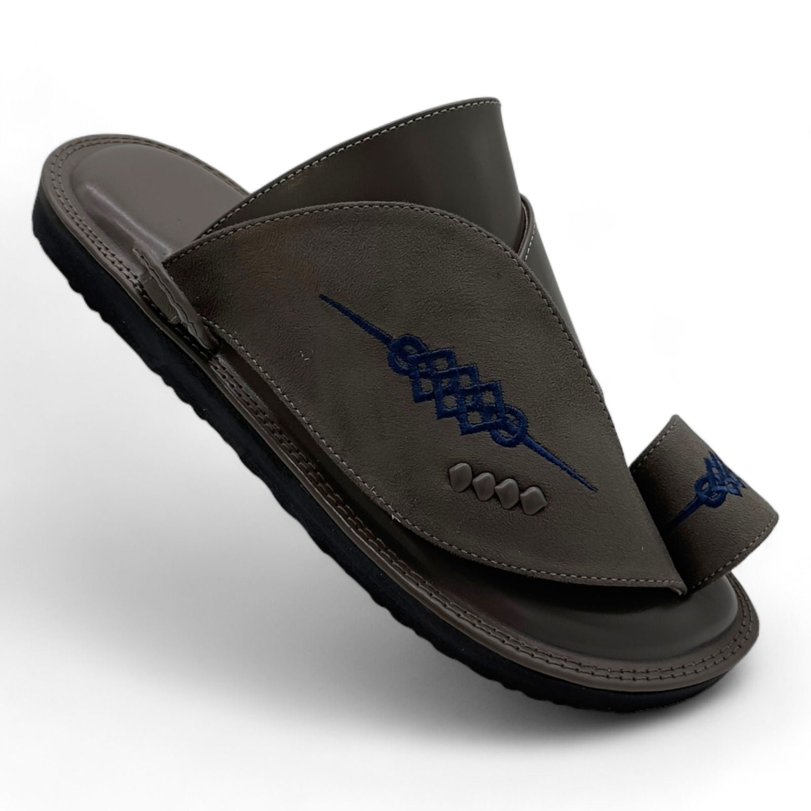 Private Collection: Luxurious Arabic Slippers for an Elegant Lifestyle - The Light Step