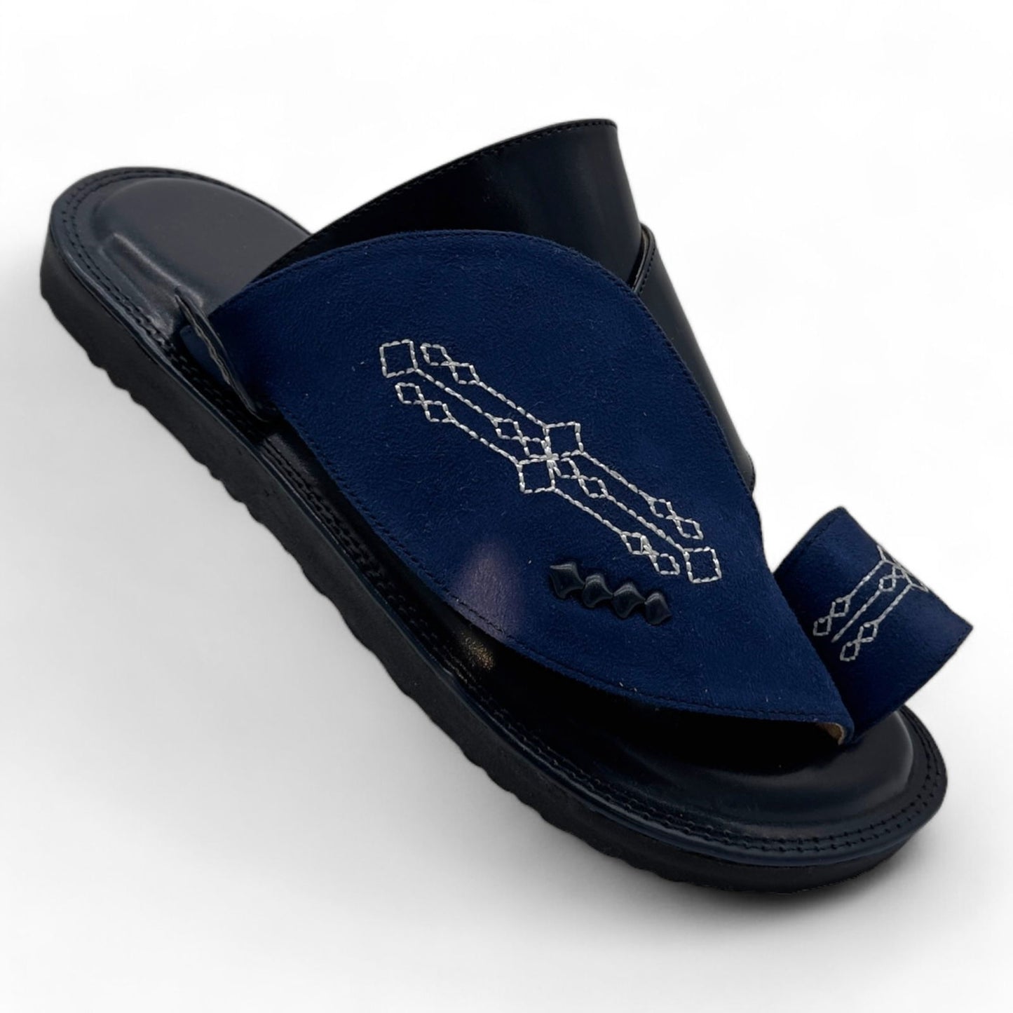 Private Collection: Luxurious Arabic Slippers for an Elegant Lifestyle - The Light Step