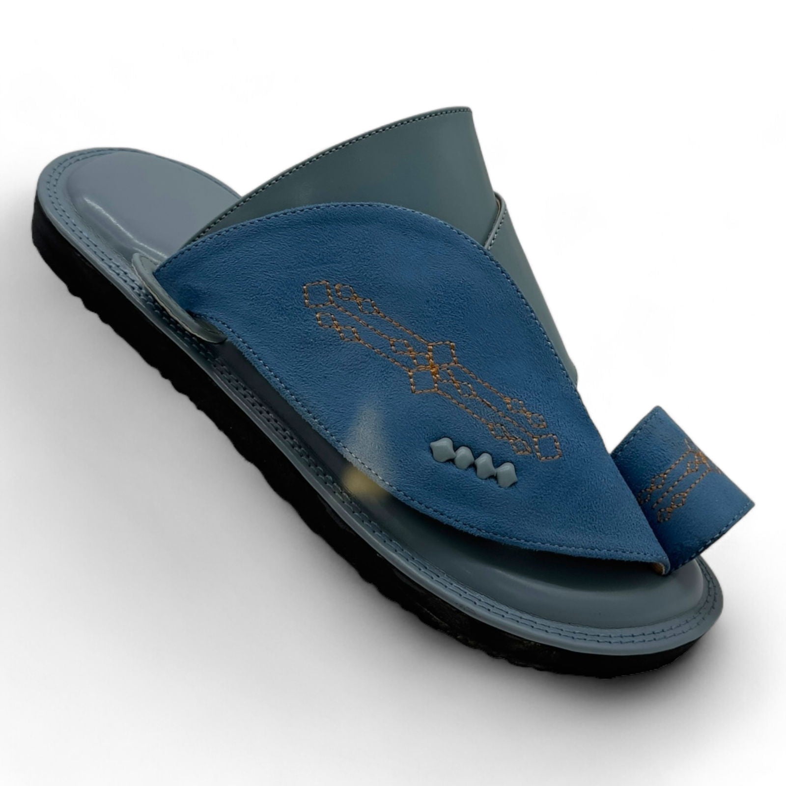 Private Collection: Luxurious Arabic Slippers for an Elegant Lifestyle - The Light Step