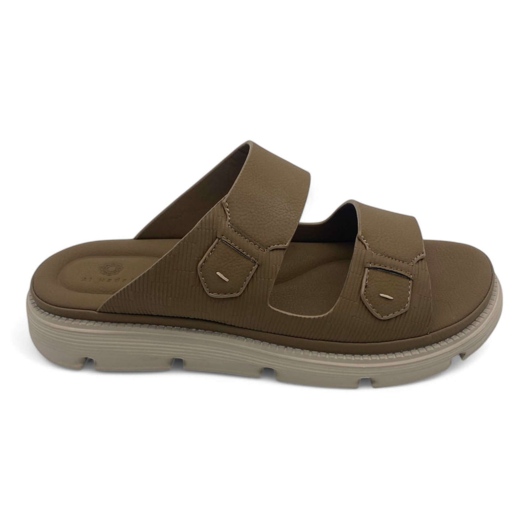 Al Hadaf: Premium Sandals l AL2502848