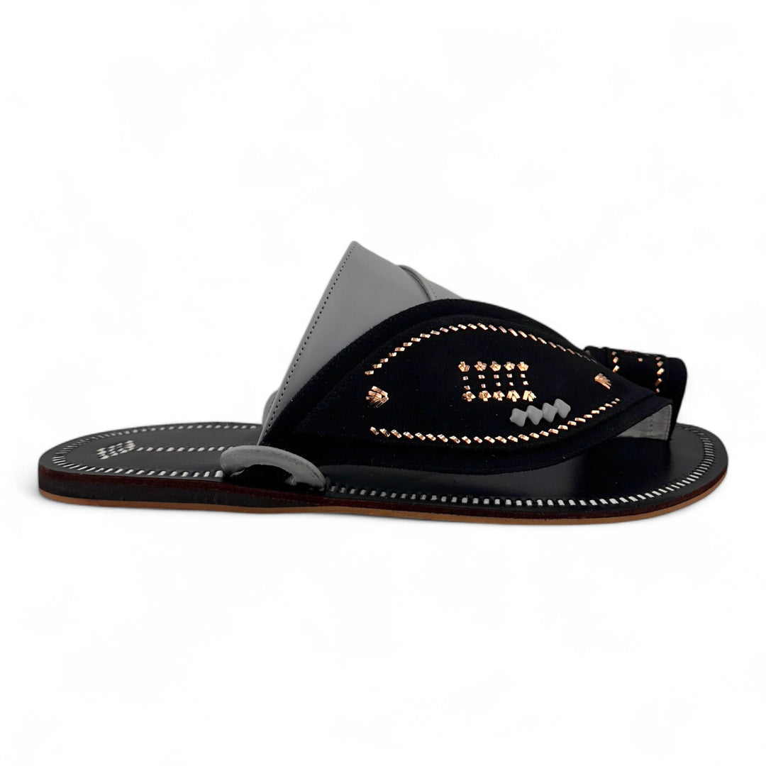 Al Fanoos : Premium Handmade Arabic Sandal l 21003