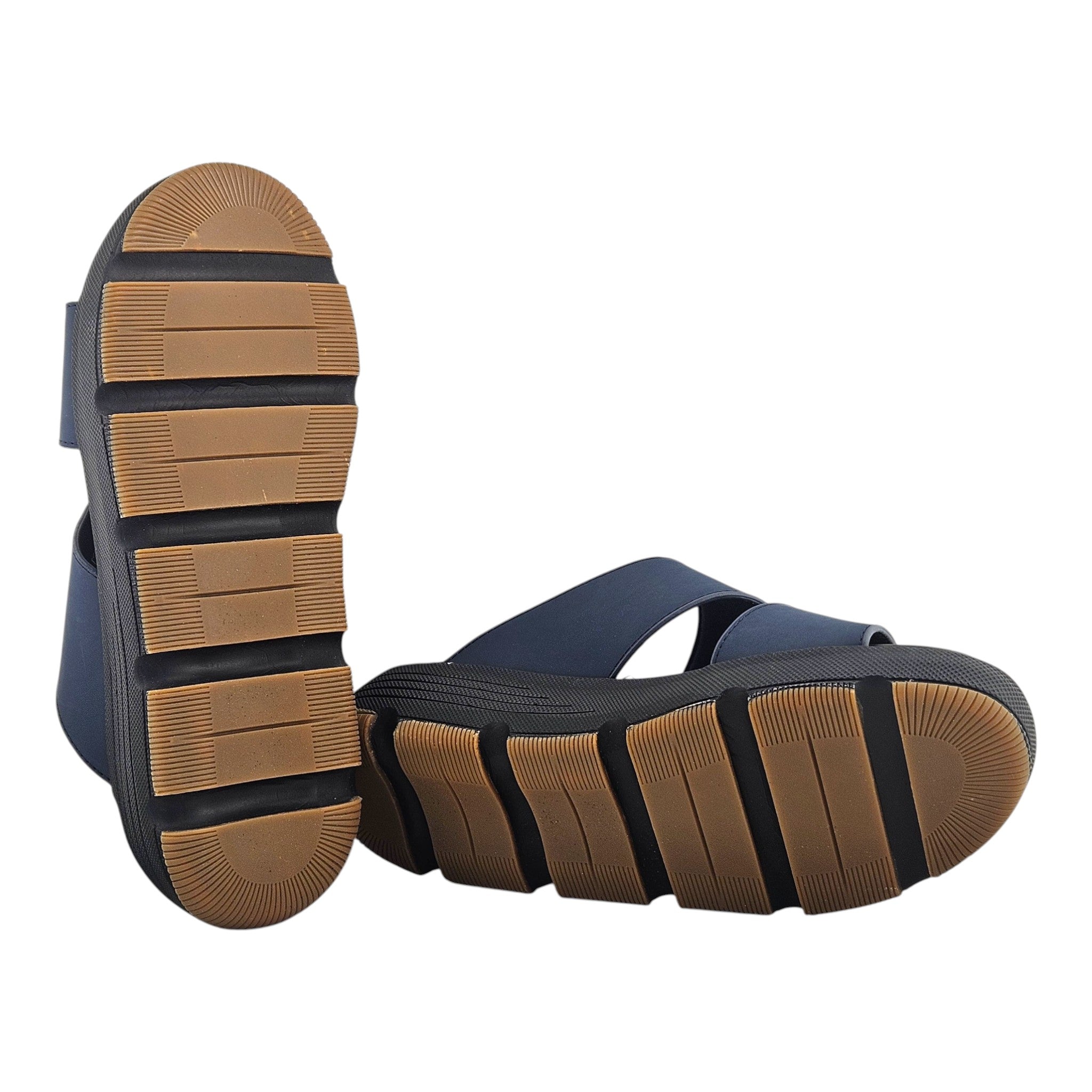 Al Fanoos Everyday Comfort Sandals – Durable & Lightweight – Now Available l2502172